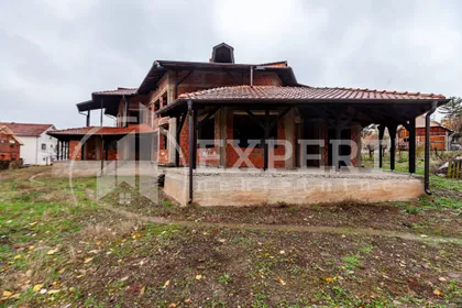 Rujnička | 4zida.rs