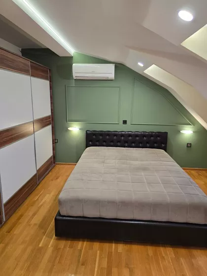 Trg Pavla Stojkovića | 4zida.rs