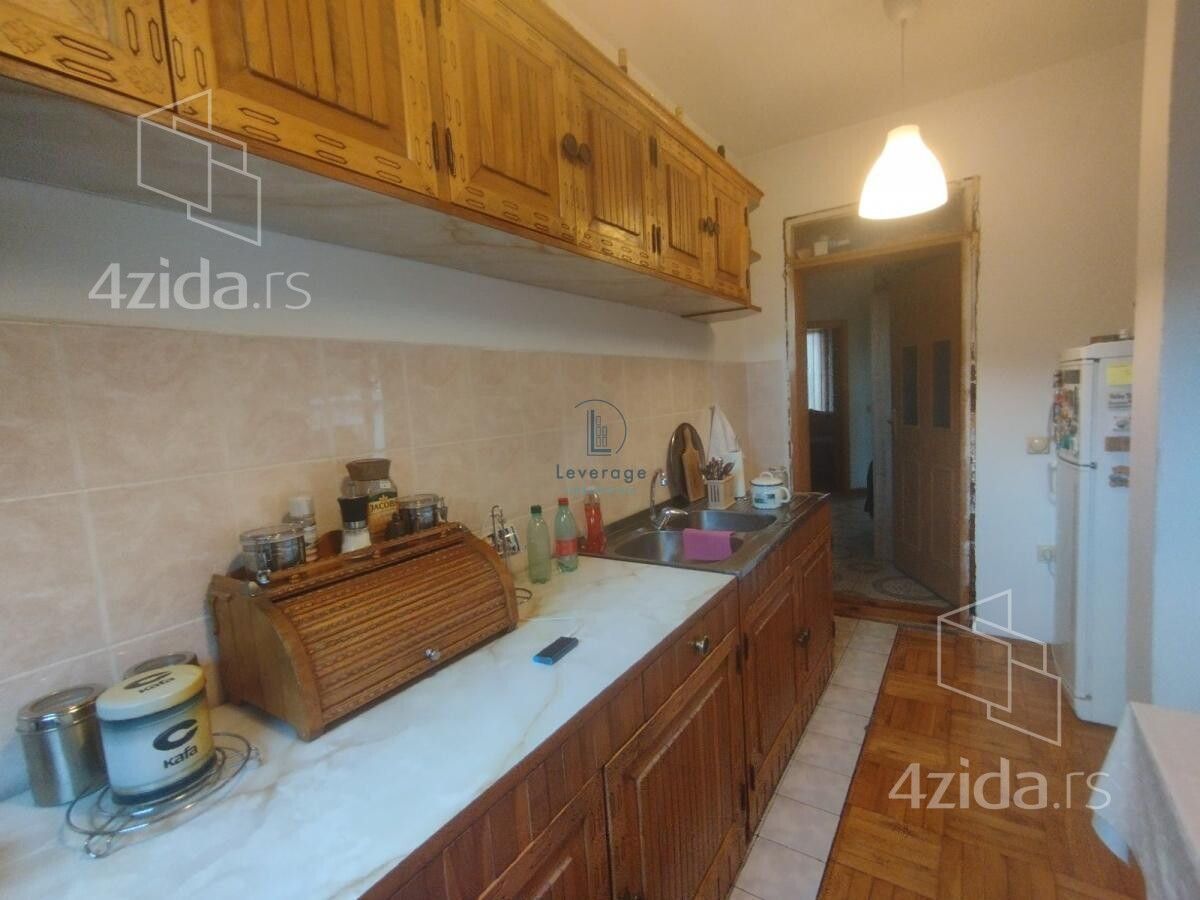 Kuća – Gradska opština Zemun, Šangaj, Zemun - Više