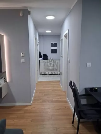 Cara Dušana | 4zida.rs