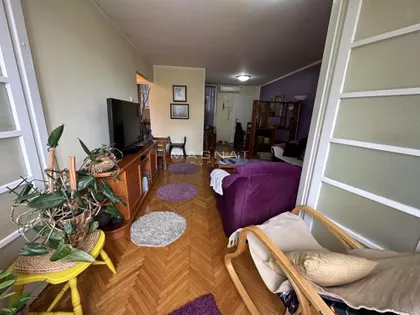 Pariske komune | 4zida.rs