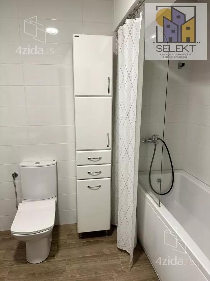 Troiposoban stan | 4zida