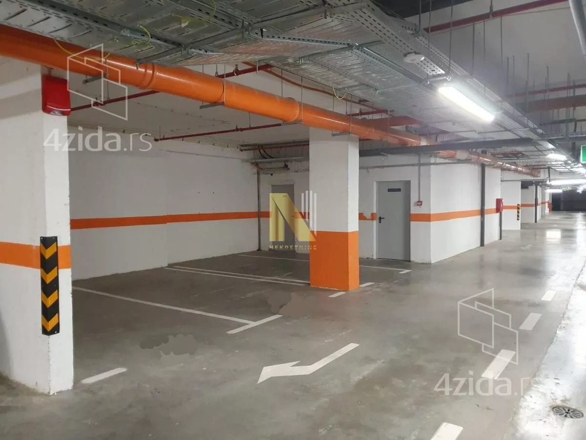 Parking | 4zida