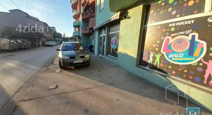Poslovni prostor | 4zida