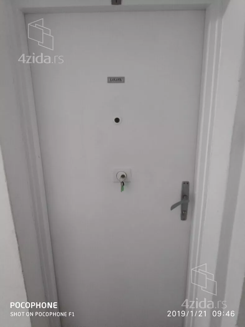 Jednoiposoban stan | 4zida