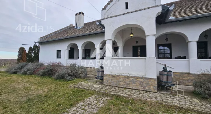 Turistički objekat | 4zida