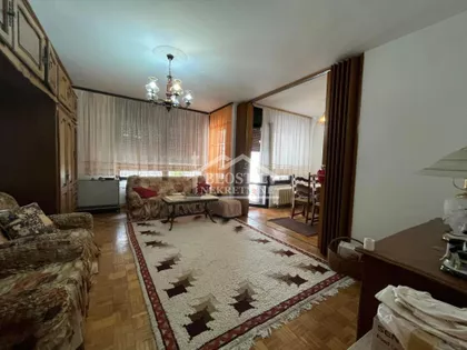 Karađorđeva | 4zida.rs