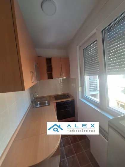 Jovana Hranilovića | 4zida.rs