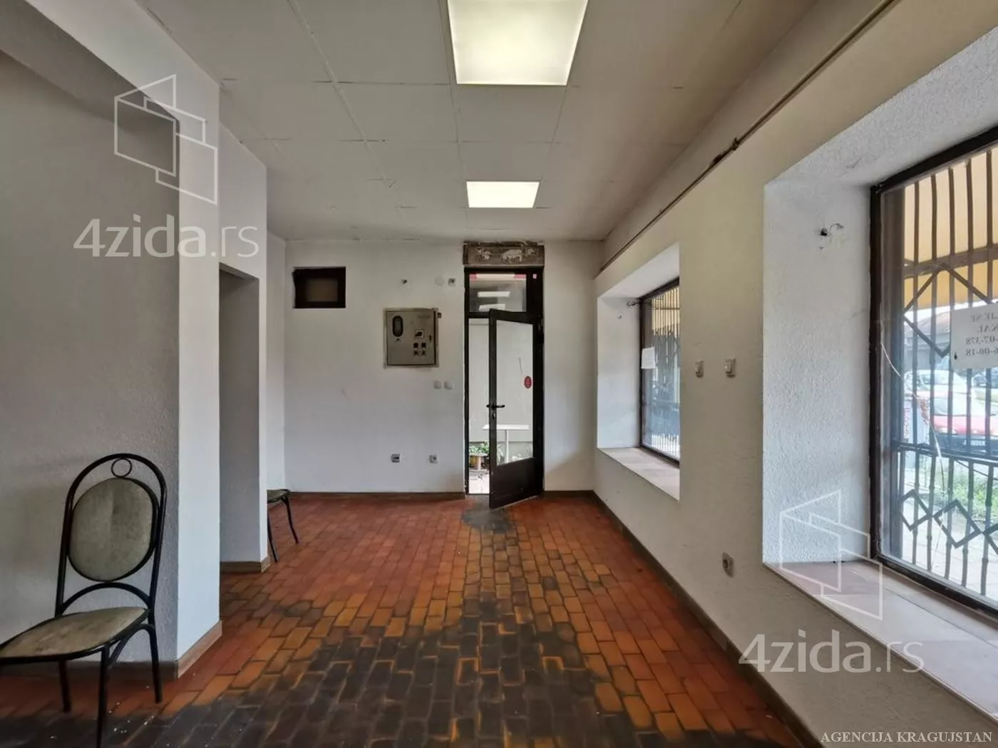 Poslovni prostor | 4zida