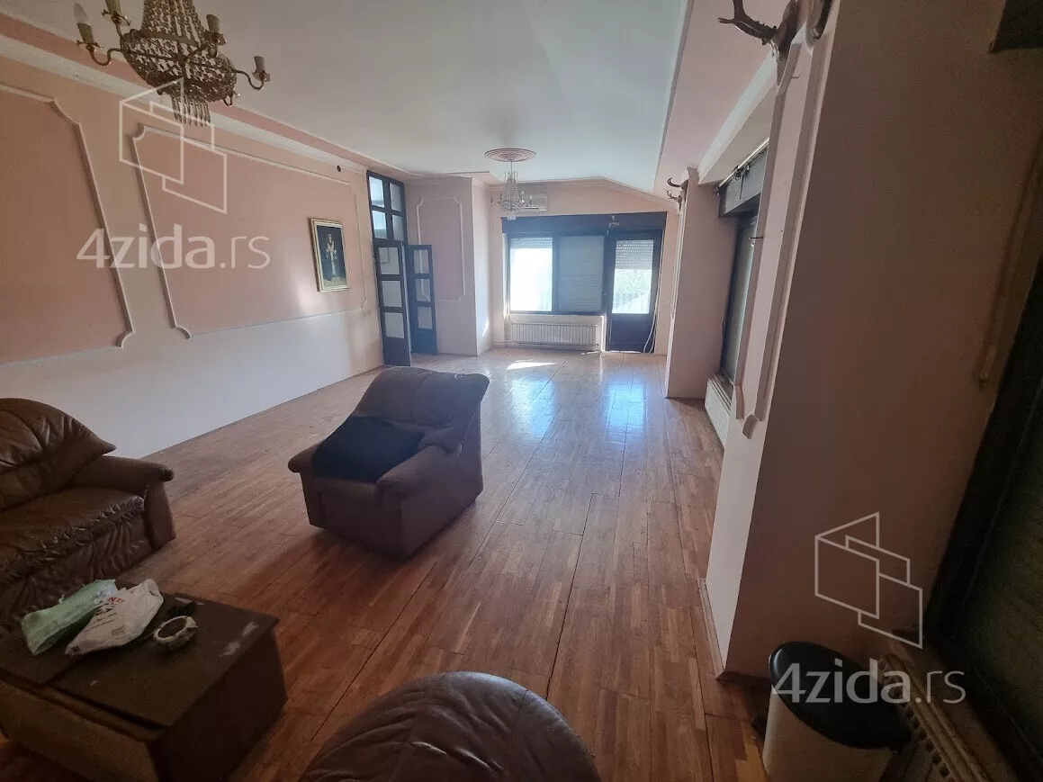 3-etažna kuća | 4zida
