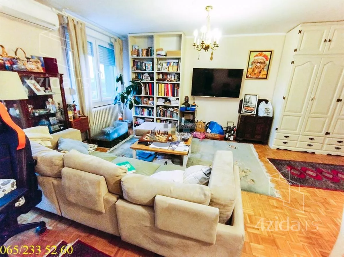 Dvoiposoban stan | 4zida