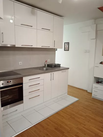 Nova Detelinara | 4zida.rs