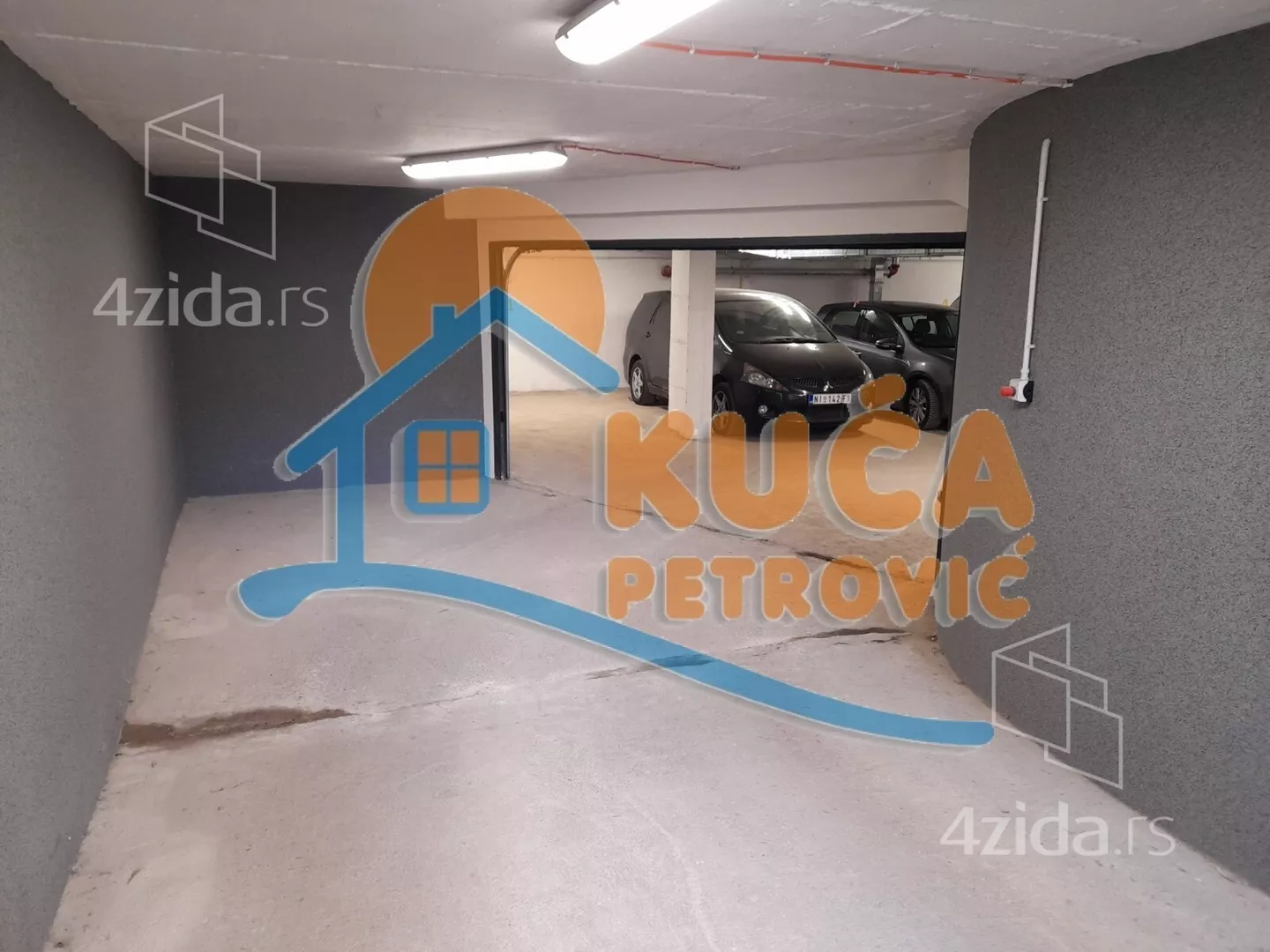 Garaža | 4zida