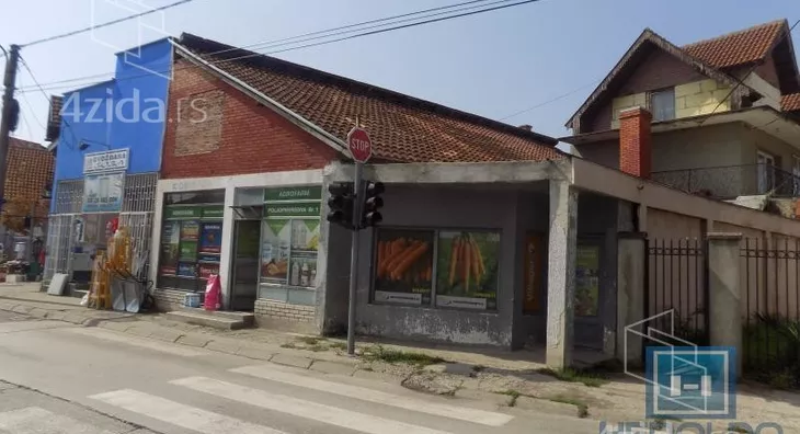 Lokal | 4zida