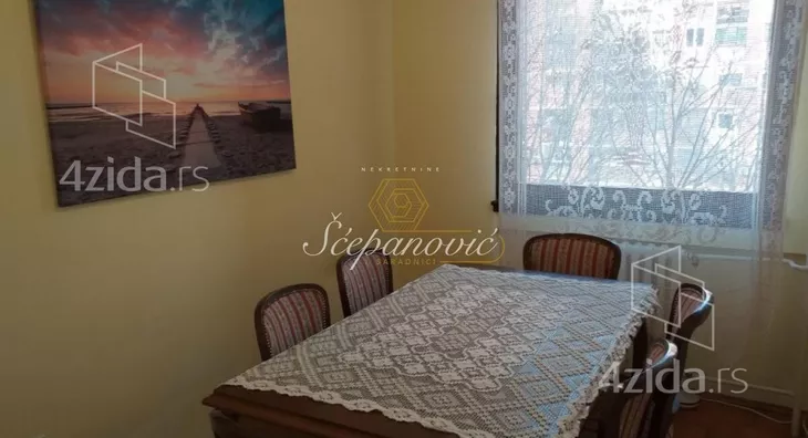 Petosoban stan | 4zida