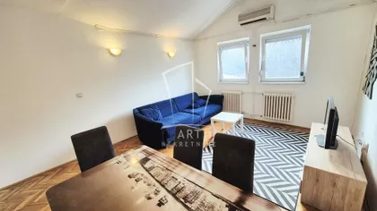 Bore Vukmirovića | 4zida.rs