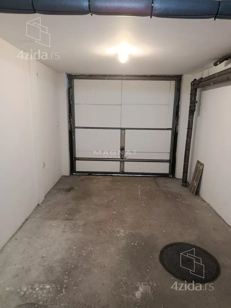 5-etažna kuća | 4zida