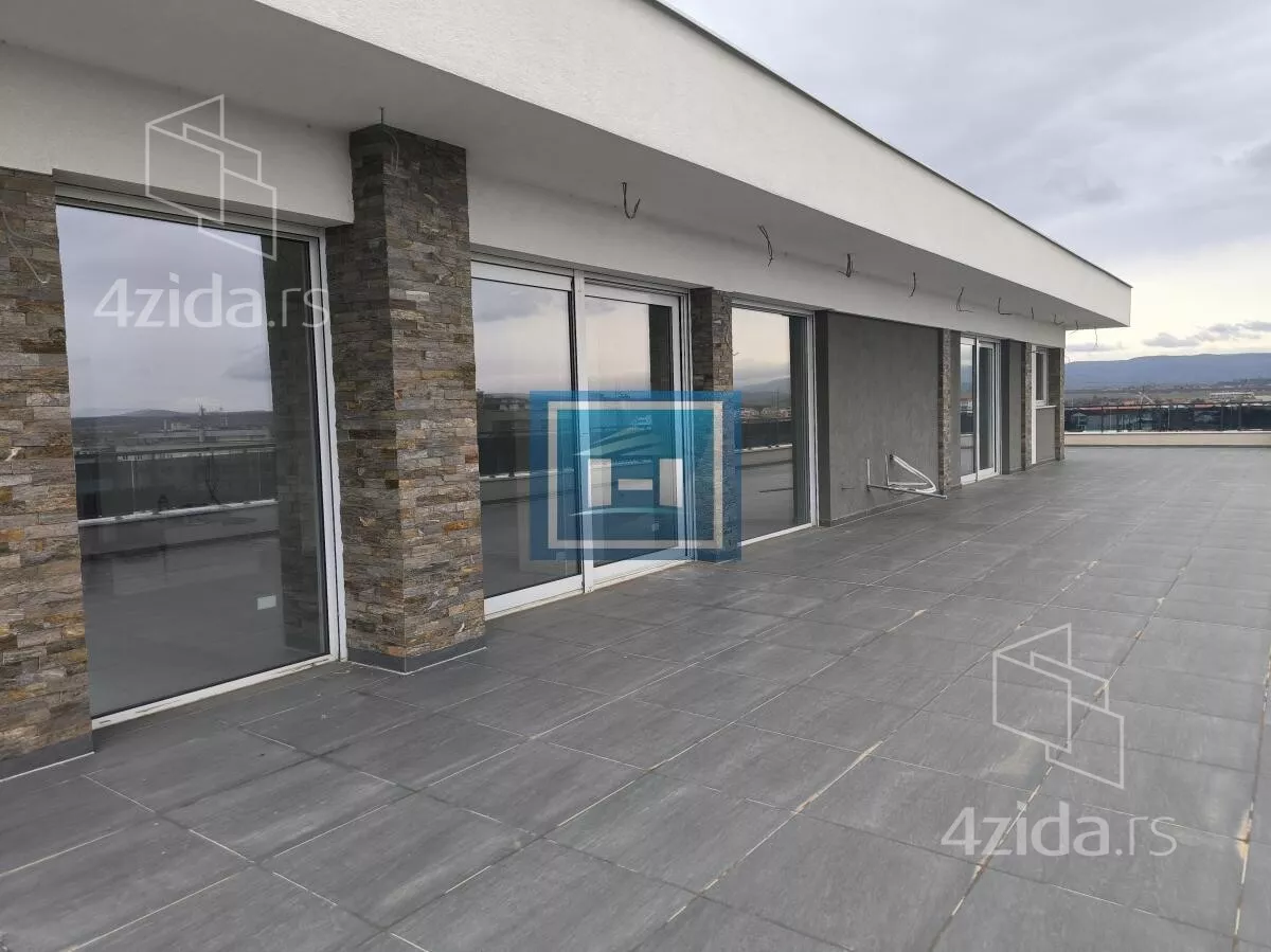 Petosoban stan | 4zida