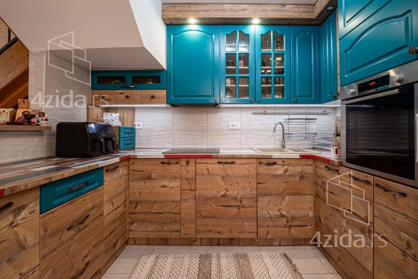 Petosoban stan | 4zida