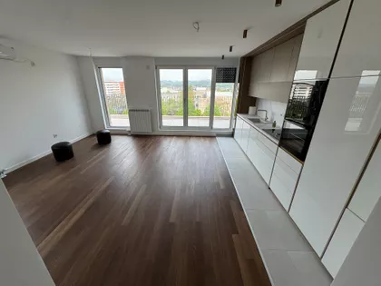 Slobode 1 | 4zida.rs