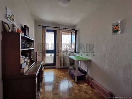 Karađorđeva | 4zida.rs