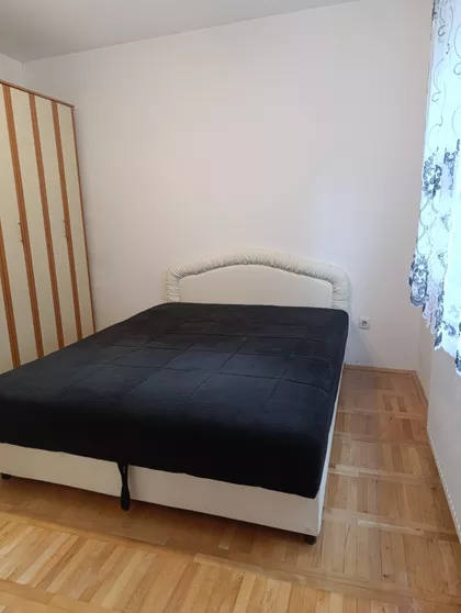 Bolnička 50 | 4zida.rs