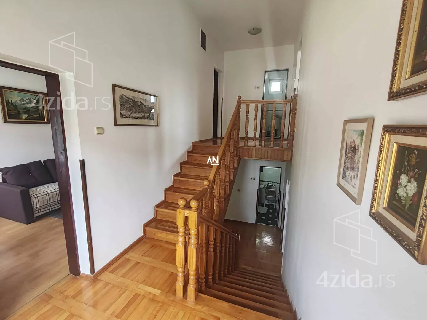 3-etažna kuća | 4zida