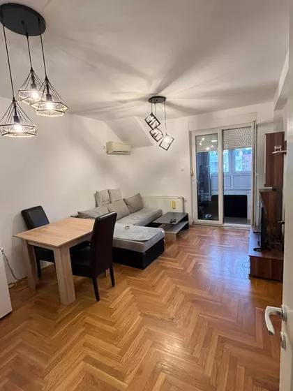 Gogoljeva 33 | 4zida.rs