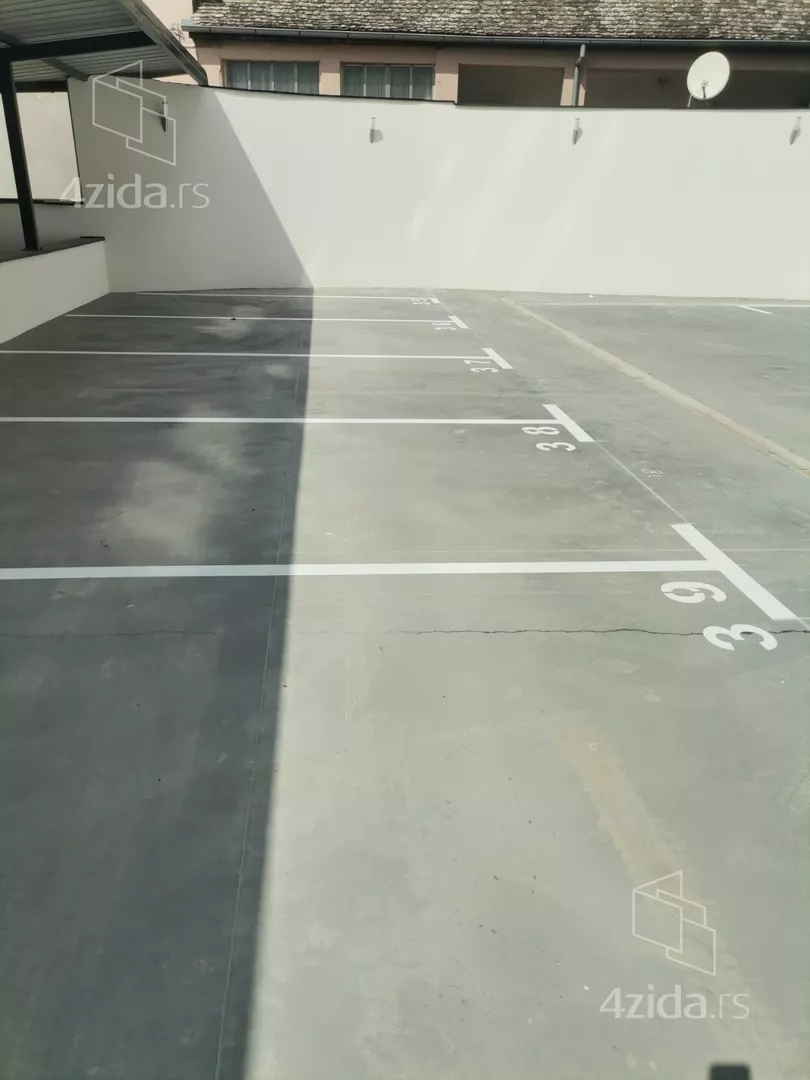 Parking | 4zida