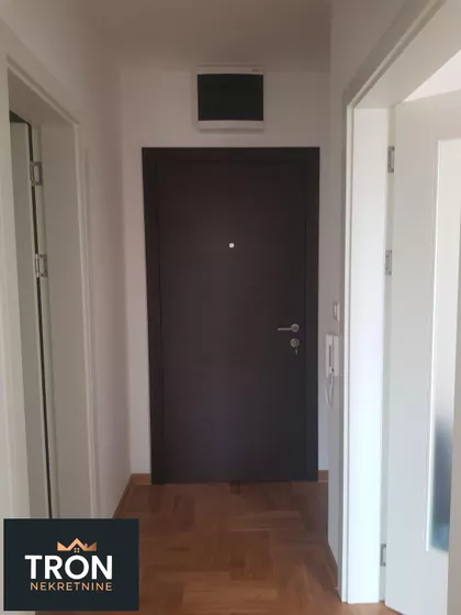 Nemanjina | 4zida.rs