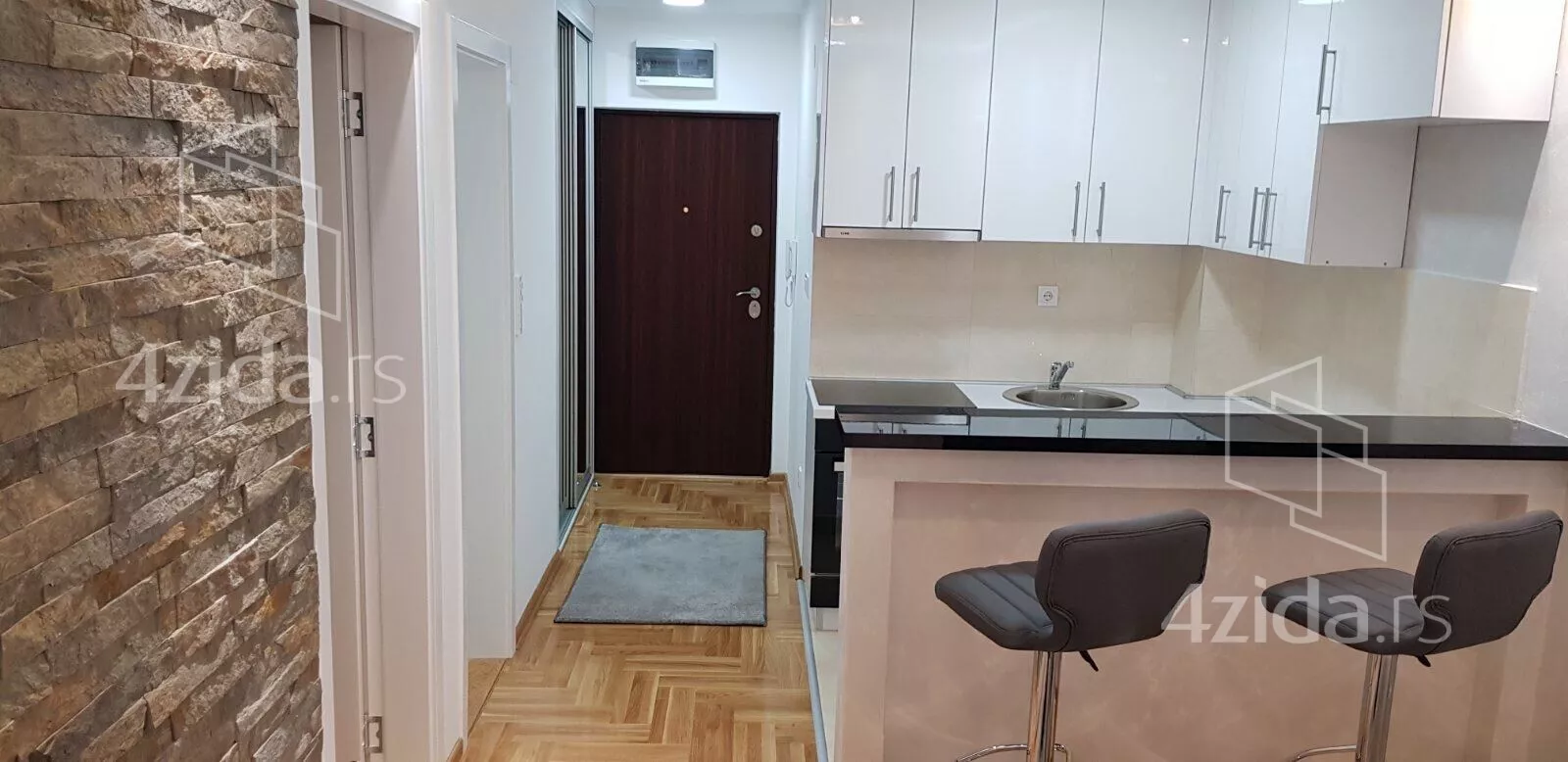 Jednoiposoban stan | 4zida