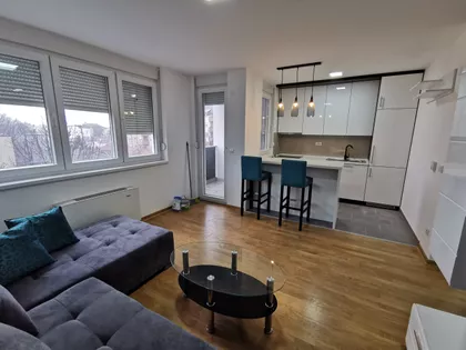 Cara Dušana | 4zida.rs