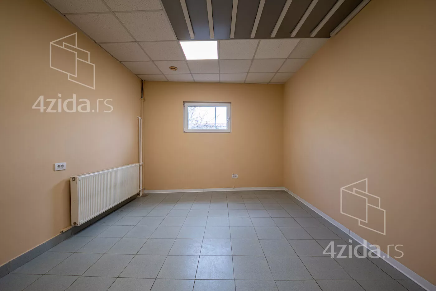 Poslovna zgrada | 4zida