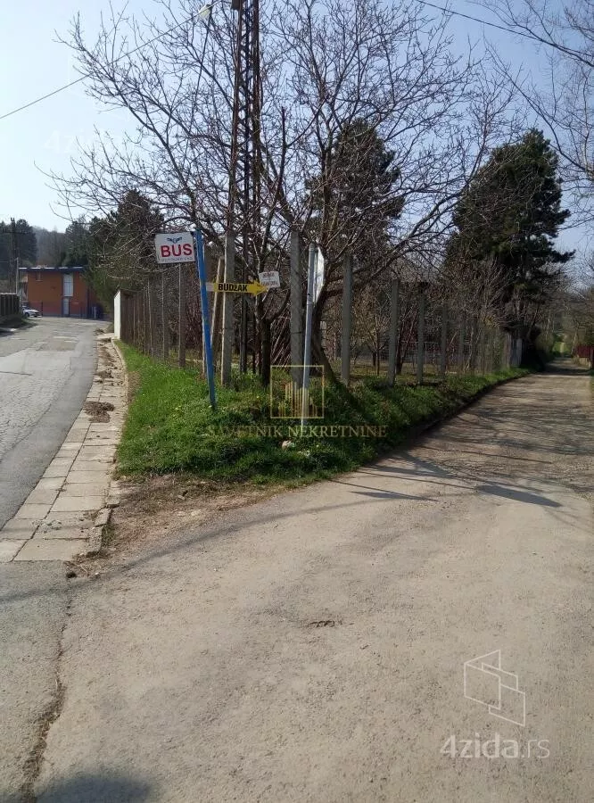 Plac | 4zida