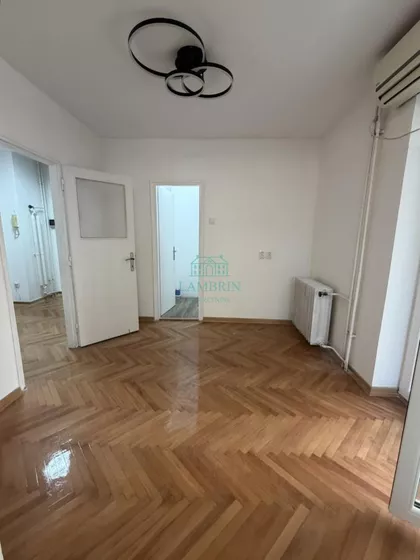 Gospodar Jevremova | 4zida.rs