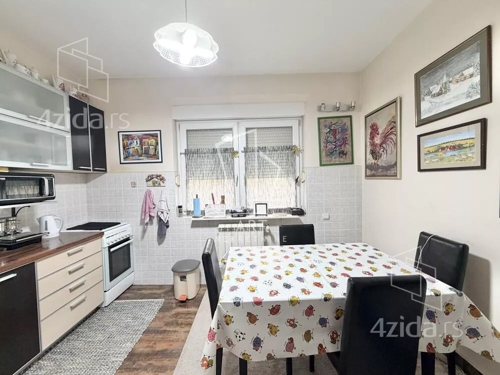 3-etažna kuća | 4zida