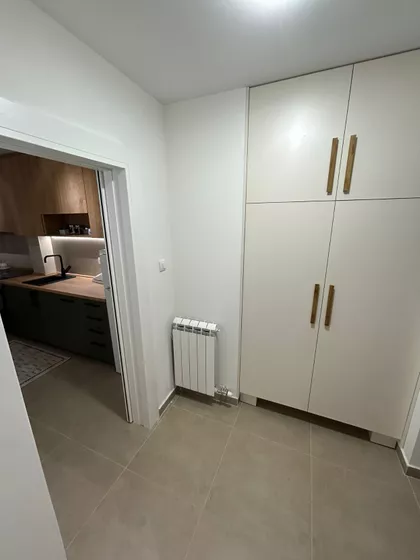 Vukov Spomenik | 4zida.rs