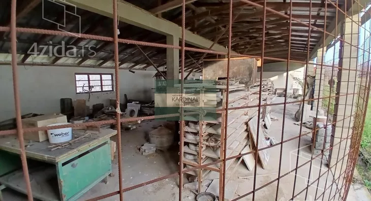 Poslovni prostor | 4zida