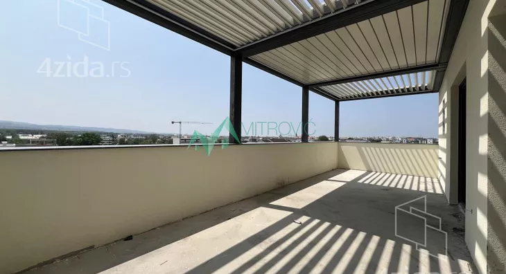 Petosoban stan | 4zida