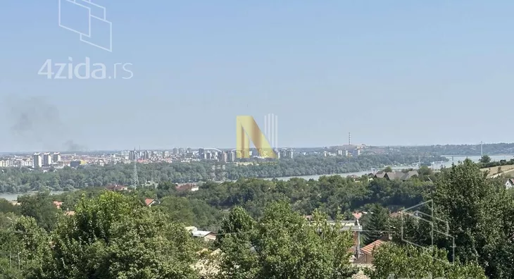 Plac | 4zida