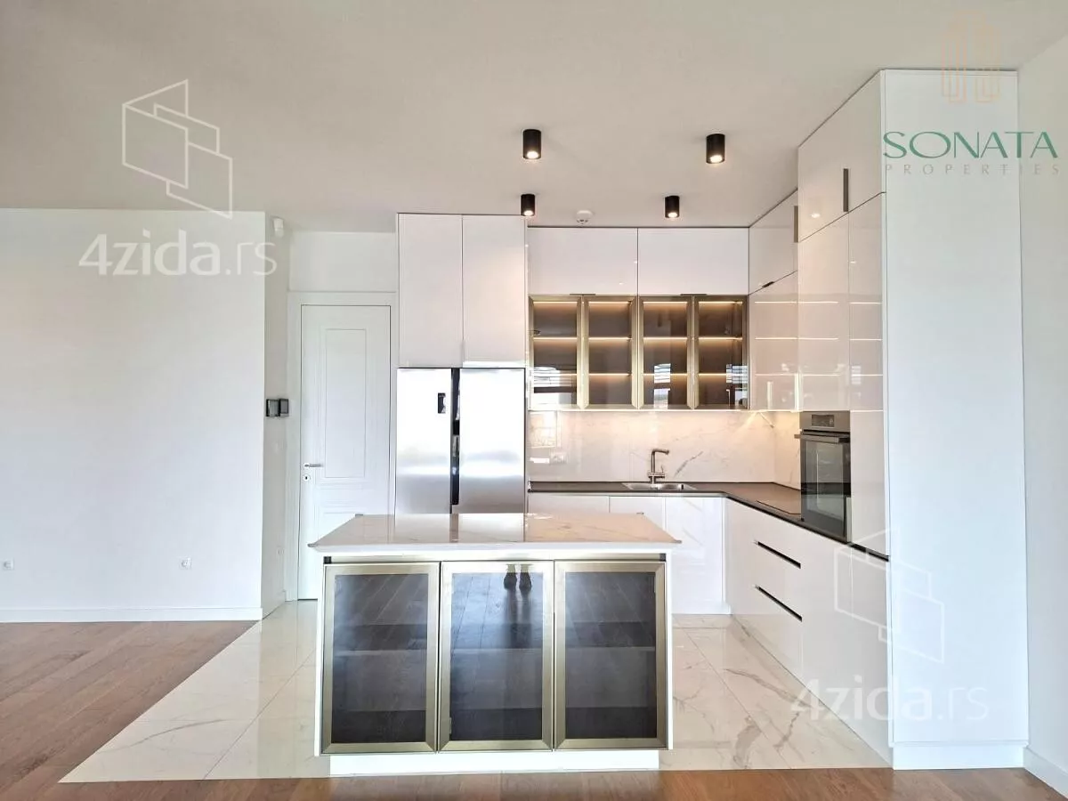 Petosoban stan | 4zida