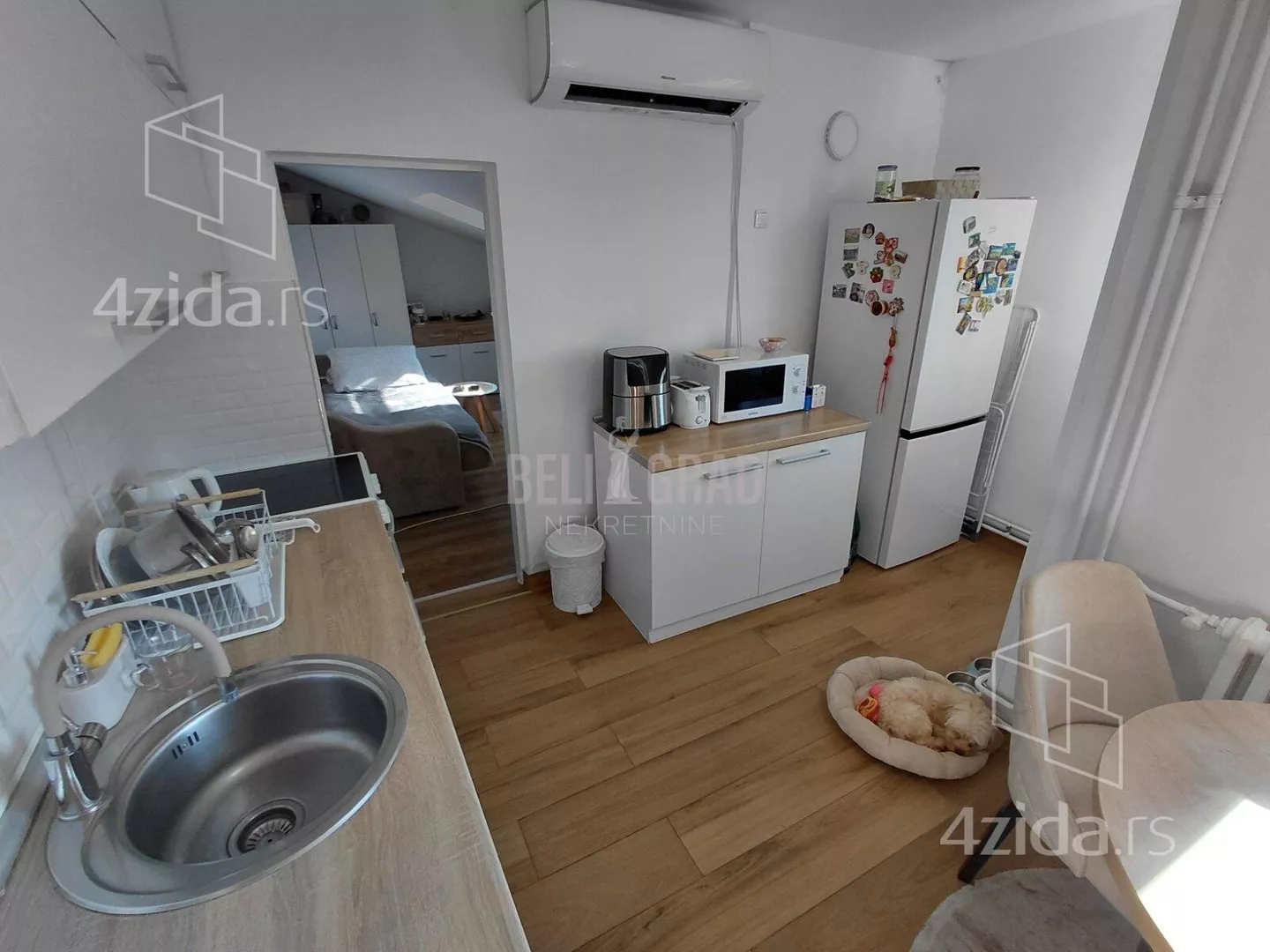 Troiposoban stan | 4zida