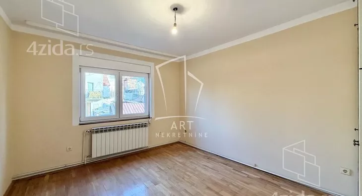 4-etažna kuća | 4zida