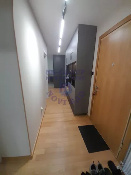 Cara Dušana | 4zida.rs