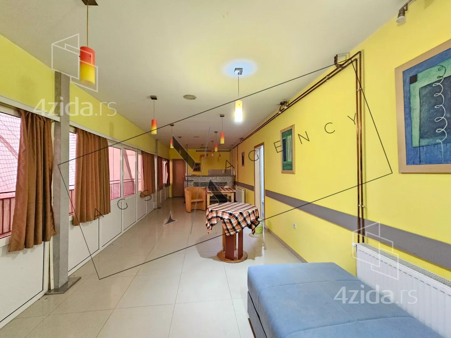 Poslovni prostor | 4zida