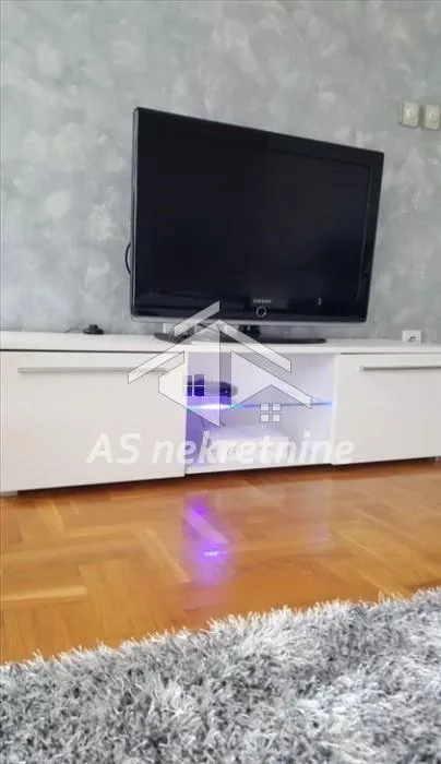 Crveni Krst Vračar | 4zida.rs