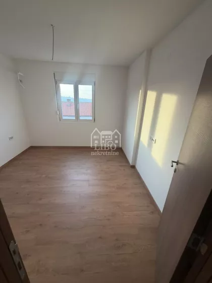 Kalač Brdo | 4zida.rs