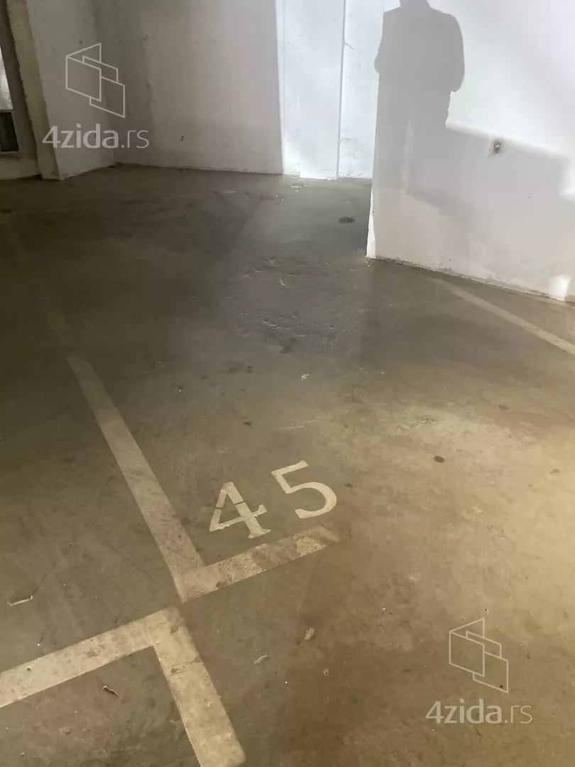 Garaža | 4zida