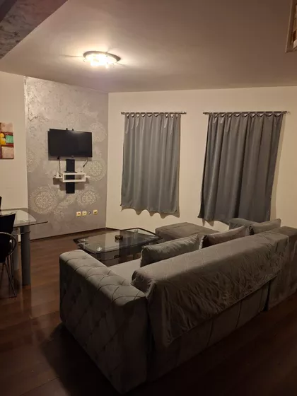 Trg Kosturnica | 4zida.rs