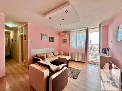 Karađorđeva | 4zida.rs